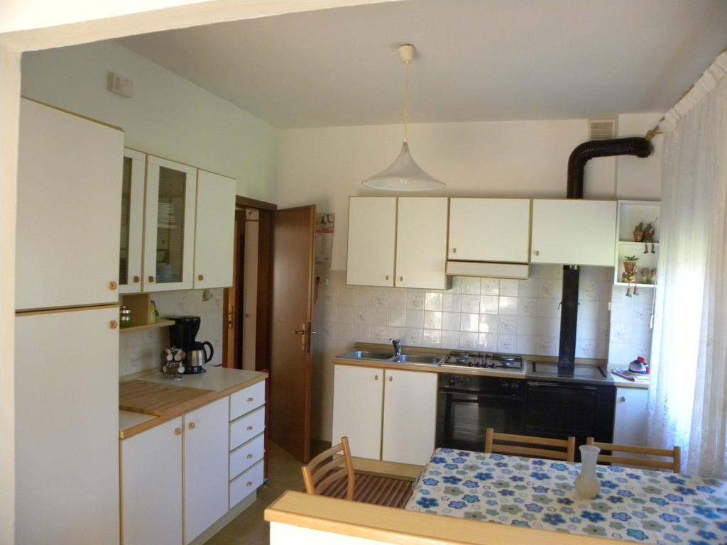 Apartamento Casa De Val Calceranica al Lago Habitación foto