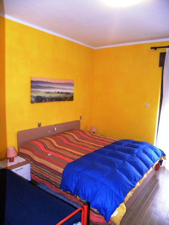 Apartamento Casa De Val Calceranica al Lago Habitación foto