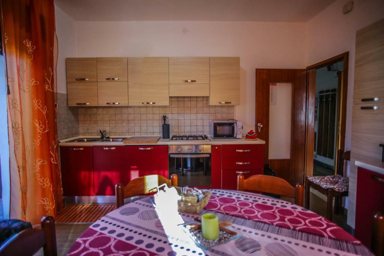 Apartamento Casa De Val Calceranica al Lago Exterior foto