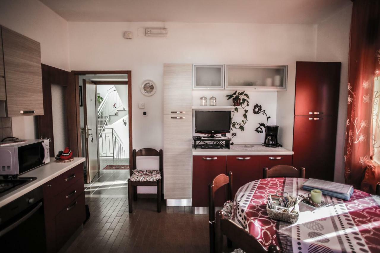 Apartamento Casa De Val Calceranica al Lago Exterior foto