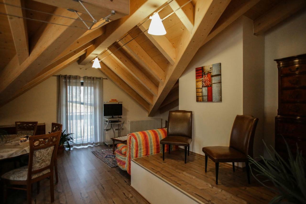 Apartamento Casa De Val Calceranica al Lago Exterior foto